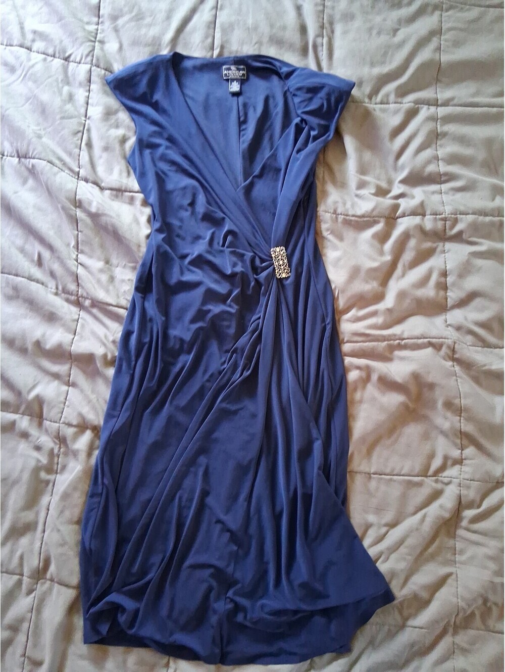 American Living short cap sleeve A-line wrap style dress size 4 blue V-neck C2